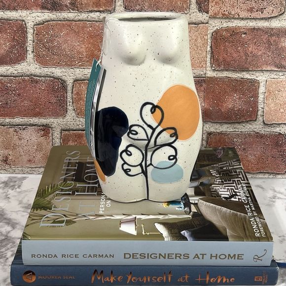 Female Form Body Ceramic Bud Vase Handmade White Floral Abstract Butt Booty Bust - Picture 1 of 17